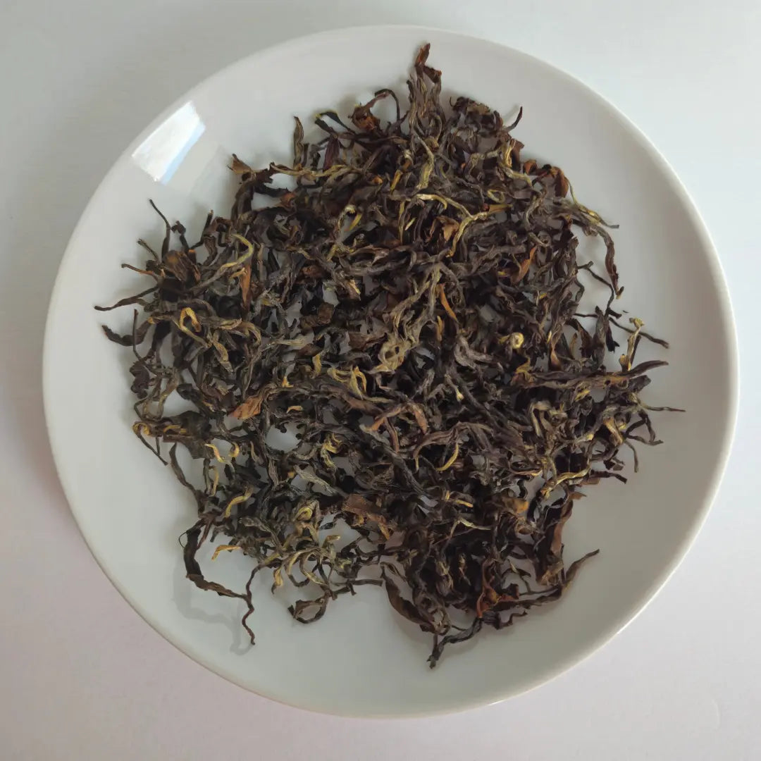 Floral Loose Leaf Oolong from Nepal
